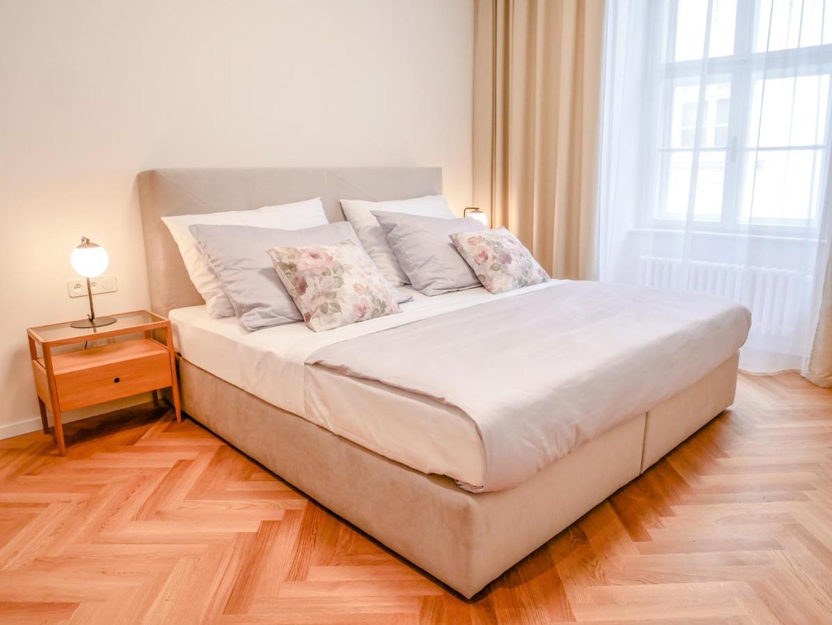 Laurinska 1 Apartments 브라티슬라바 외부 사진